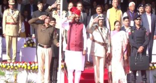 नायब सैनी ने पहली बार सीएम के रूप में फहराया तिरंगा, किए कई ऐलान