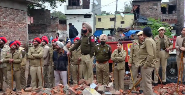 पंजाब पुलिस का ड्रग्स के खिलाफ बड़ा एक्शन, तस्कर बहनों के घर पर चला बुलडोजर