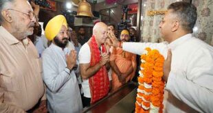 मनीष सिसोदिया ने पटियाला के प्राचीन मां काली मंदिर में पूजा अर्चना की, चैत्र नवरात्रि की दी शुभकामनाएं