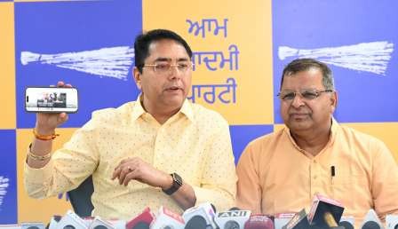 खालिस्तानी आतंकी पन्नू ने बाजवा का दिया साथ