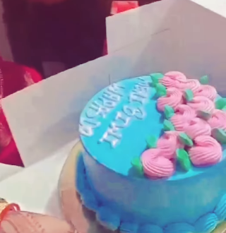 पगफेरे के लिए मायके गई दुल्हन, पति ने भेजा सरप्राइज, Cake पर लिखा कुछ ऐसा कि सब हो गए हैरान!