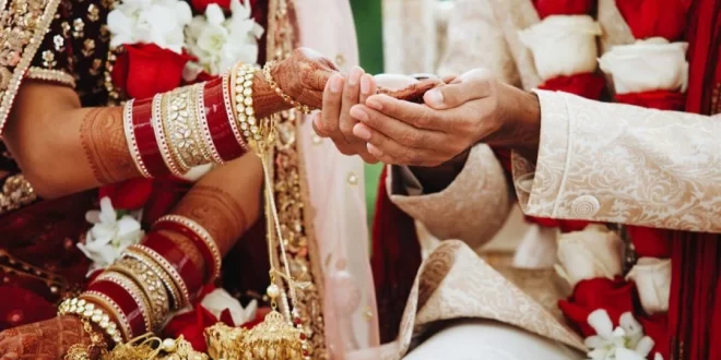 शादी में दिव्यांग भाई ने बहन को हेलीकॉप्टर में विदा किया