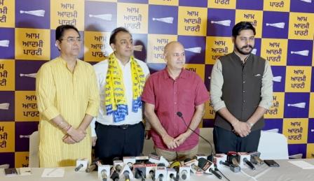 जालंधर में आम आदमी पार्टी को बड़ी मजबूती: उद्योगपति नितिन कोहली शामिल, जालंधर सेंट्रल का हलका इंचार्ज नियुक्त