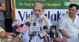 हरियाणा के मंत्री अनिल विज ने इंदिरा गांधी और विपक्ष को आड़े हाथों लिया