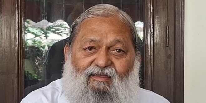 विमान हादसे पर ऊर्जा मंत्री अनिल विज की बड़ी प्रतिक्रिया: "ब्लैक बॉक्स मिल चुका है, अब हर पहलू की गहराई से जांच होगी"