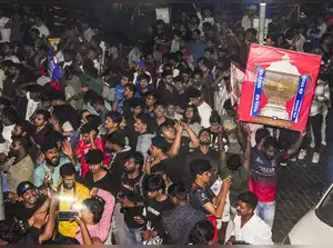 RCB की जीत का जश्न मातम में बदला