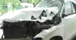 नशे में धुत ऑडी चालक ने फुटपाथ पर सो रहे