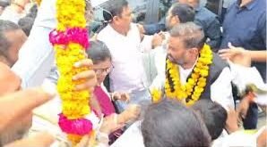 रायबरेली में स्वामी प्रसाद मौर्य पर हमला
