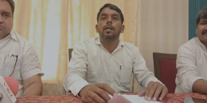 मंत्री को ज्ञापन सौंपा