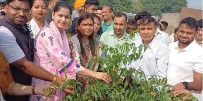अर्चना गुप्ता और मेयर कोमल सैनी ने दिया जनसेवा का संदेश