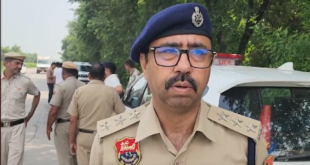 हाईवे किनारे मिला महिला का शव